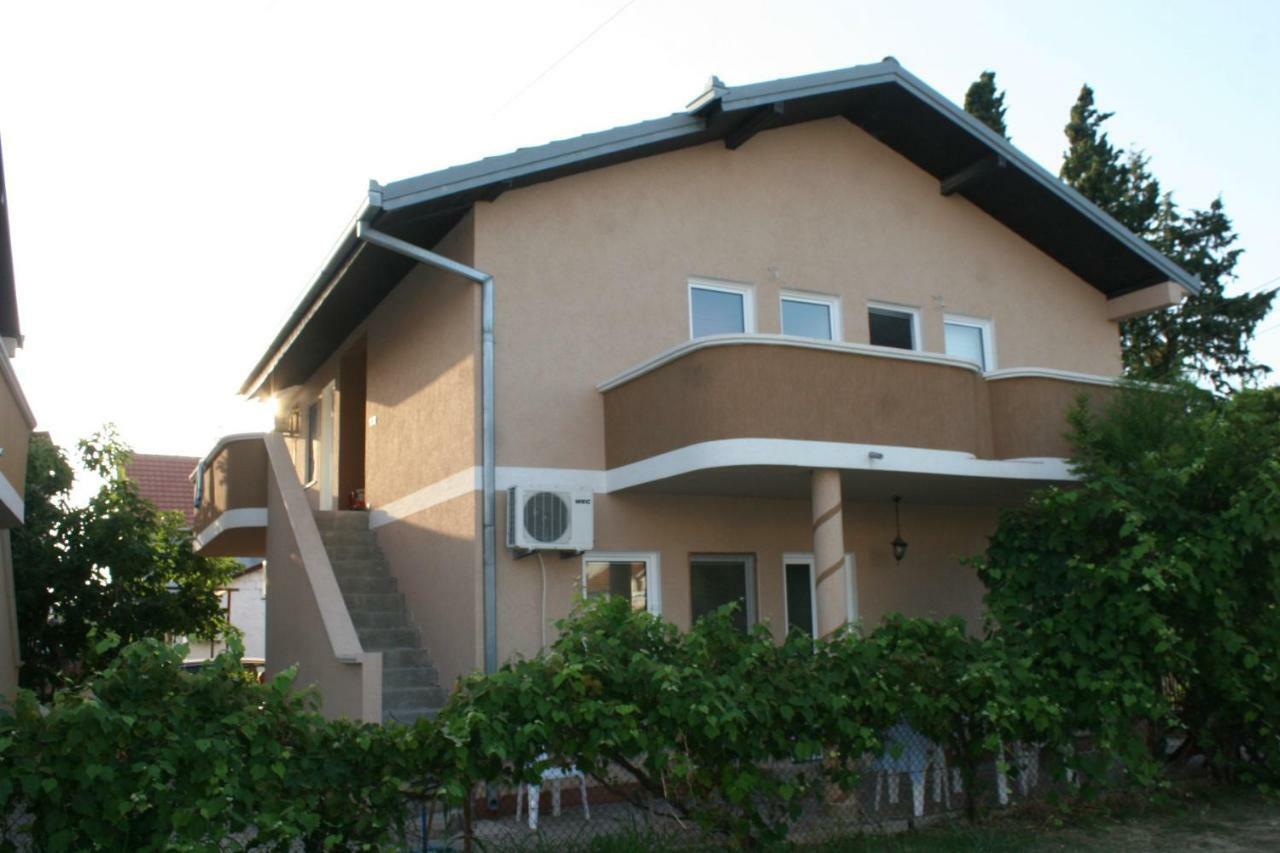Apartments Emerald Ulcinj Extérieur photo
